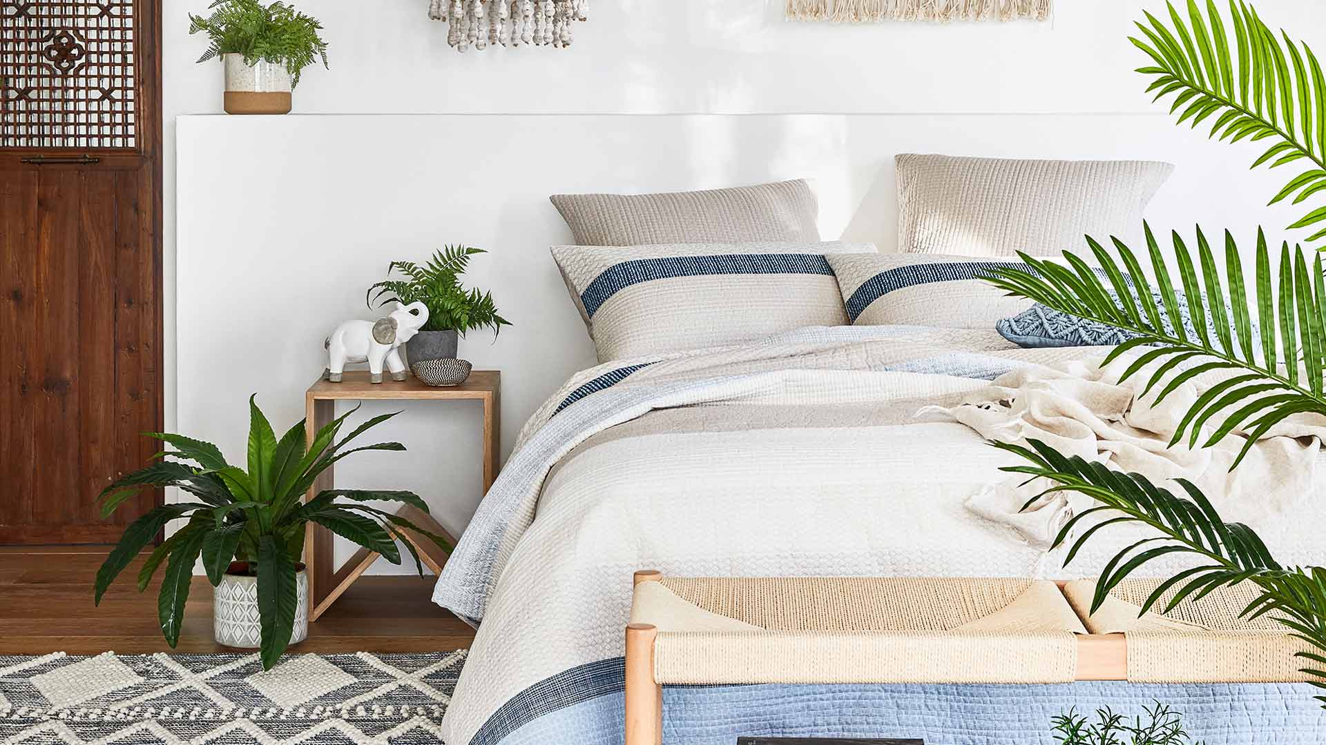 How plants in your bedroom improves your sleep